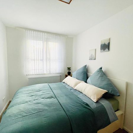 Frisch Renoviertes Und Charmantes Apartment Stuttgart Buitenkant foto